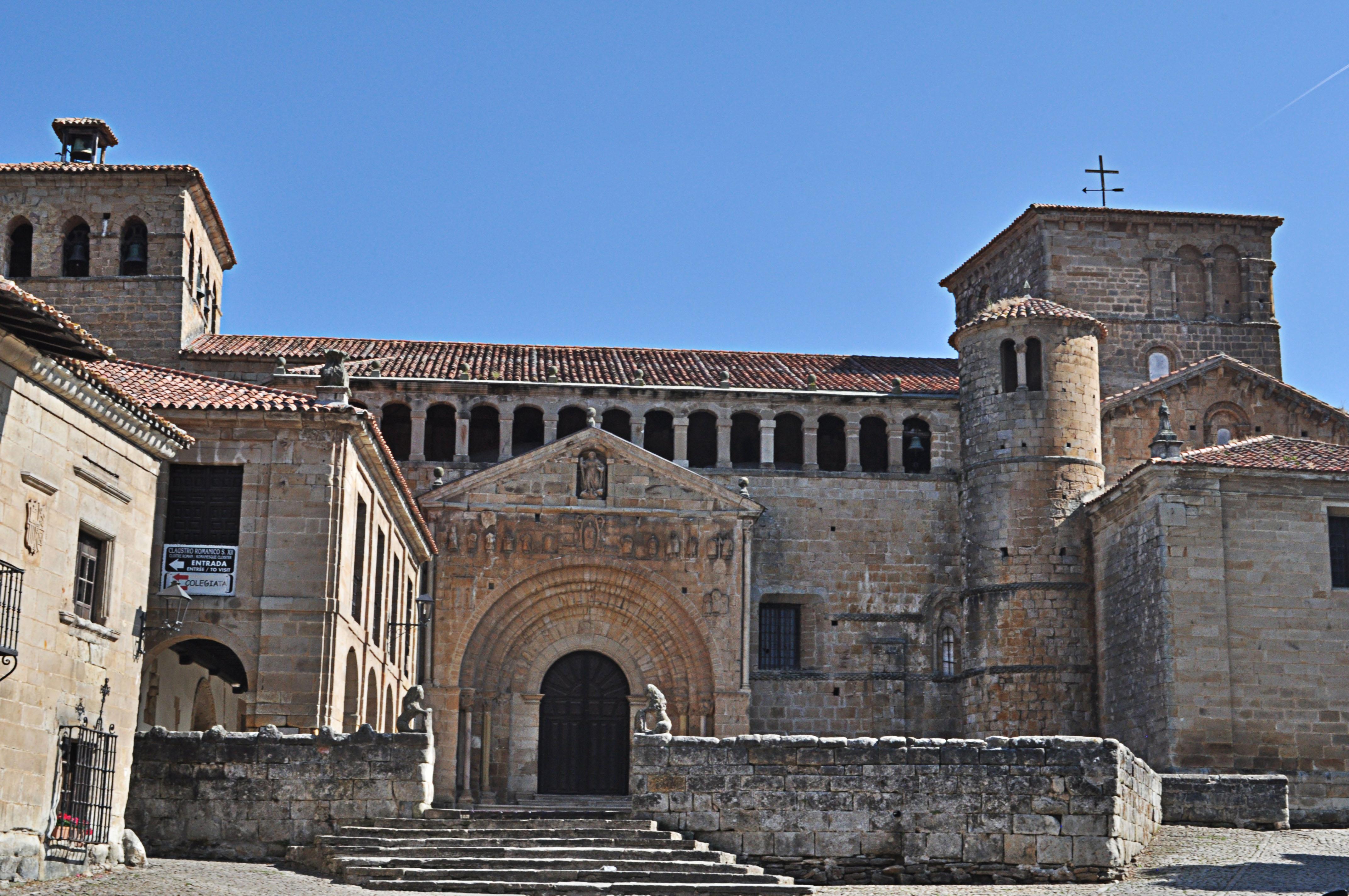 Hotel Santillana Santillana del Mar Buitenkant foto